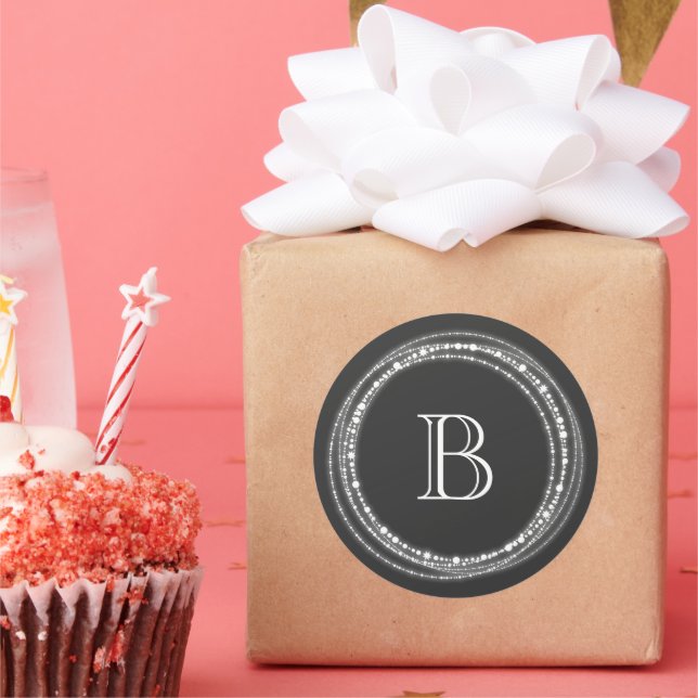 Pegatina Redonda Merry And Bright Destellos Círculos Monograma Vaca (Fiesta)