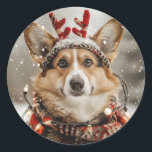 Pegatina Redonda Merry Christmas Pembroke Welsh Corgi Dog<br><div class="desc">Ilustracion de perros Corgi vestidos para Navidades. Perfecto para los amantes de las mascotas o los padres de perros durante las vacaciones.</div>