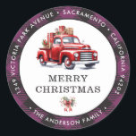 Pegatina Redonda Merry Christmas Red Truck Plaid Return Address<br><div class="desc">Crear hermosos Navidades devuelven etiquetas de dirección con un camión de color de agua rojo dentro de un marco de manto de búfalo morado. Personalice fácilmente estas etiquetas de Navidades a cuadros morados con su nombre y dirección.</div>
