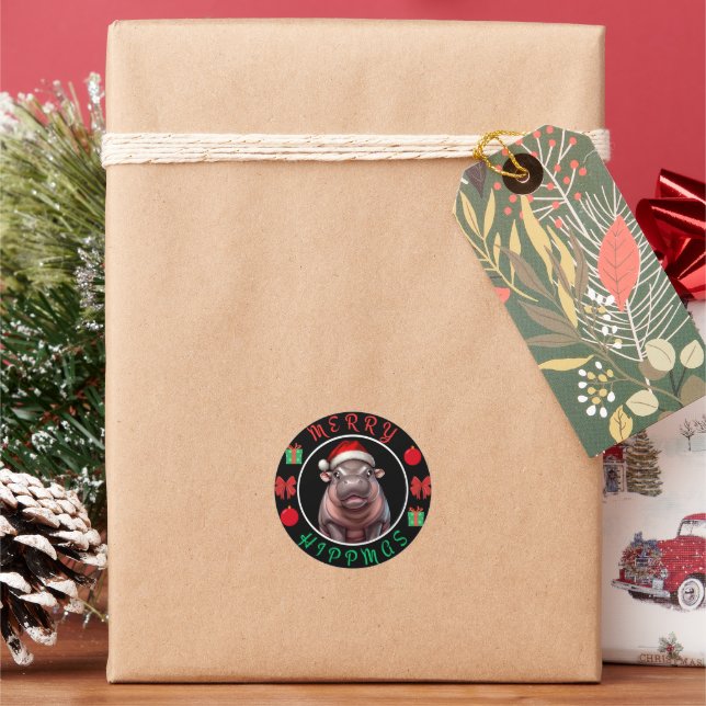 Pegatina Redonda Merry Hippmas: Moo Deng Christmas Design (Vacaciones)