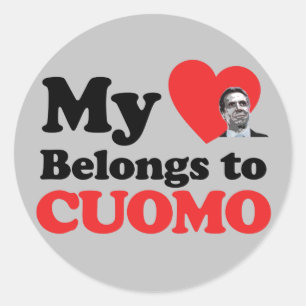 Pegatina Redonda Mi corazón pertenece a Cuomo