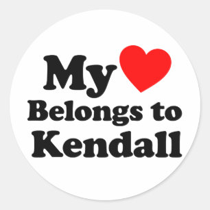 Pegatina Redonda Mi corazón pertenece a Kendall