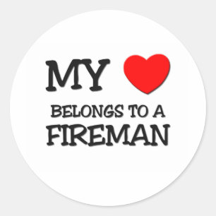 Pegatina Redonda Mi Corazón Pertenece A Un FIREMAN