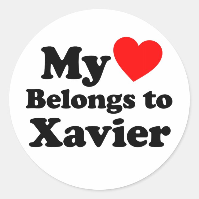 Pegatina Redonda Mi corazón pertenece a Xavier (Anverso)