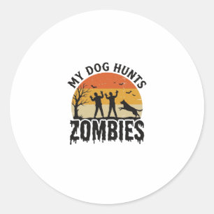 Pegatina Redonda Mi perro caza zombies vintage arte de perro de Hal