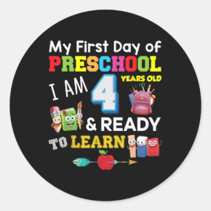 Pegatina Redonda Mi Primer Día De Preescolar Tengo 4 Años Y Rea
