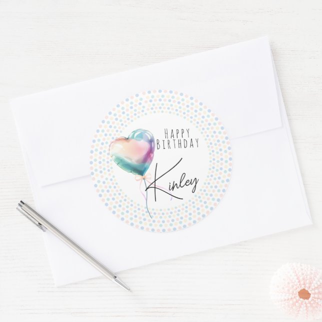 Pegatina Redonda Minimalist Heart Balloon Pastel Happy Birthday  (Sobre)