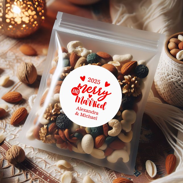 Pegatina Redonda Minimialist Merry and Married  (Subido por el creador)