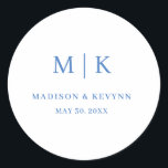 Pegatina Redonda Mínimo y Moda | BODA<br><div class="desc">Mínimo y Moda | Pegatinas redondas clásicas de Boda superiorEstas elegantes y modernas toallas de ducha de boda o de novia presentan un sencillo diseño de texto en blanco y negro que rebosa de estilo minimalista. Añada sus iniciales o su monograma para hacerlas completamente propias.</div>