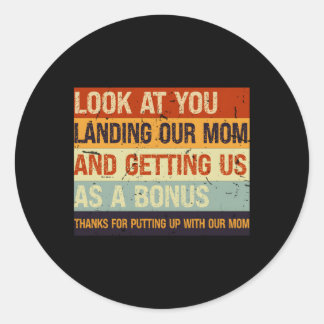 Pegatina Redonda Mira Que Aterrizas A Nuestra Madre Y Nos Llevas Co