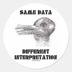 Pegatina Redonda Misma Interpretación de Datos Diferentes (Conejo P