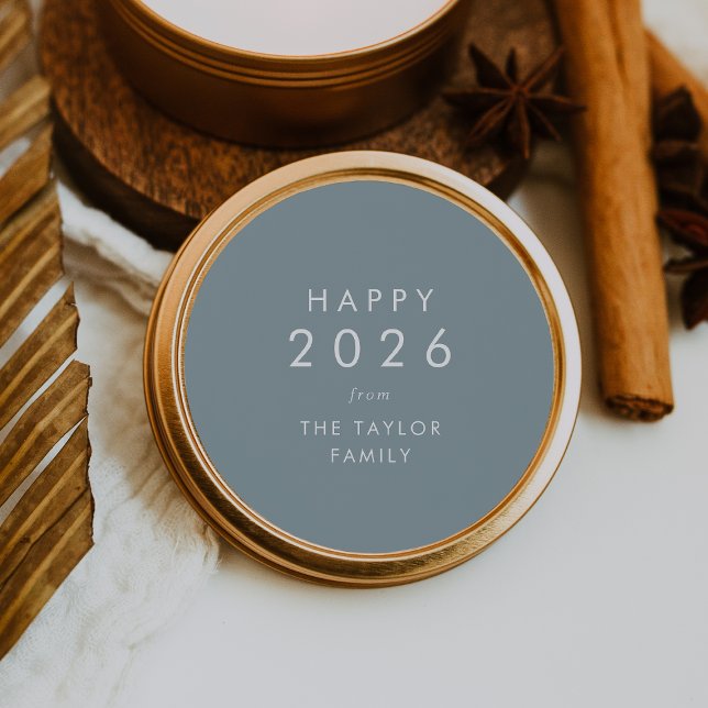 Pegatina Redonda Moda | Dusty Blue Happy Regalo de Año Nuevo 2024 (Chic | Dusty Blue Happy 2026 New Year Holiday Gift Classic Round Sticker)