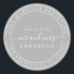 Pegatina Redonda Moda Futuro Sr. Sra. Boda Dirección De Regreso Gri<br><div class="desc">Moda, boda moderno y simple retorno se dirige al pegatina redondo clásico con el texto el futuro Sr. y la Sra. en un guión elegante fuera de negro sobre un fondo gris plateado. Simplemente agrega tu nombre y dirección. Diseñado exclusivamente para usted por Happy Dolphin Studio. Si necesita ayuda o...</div>