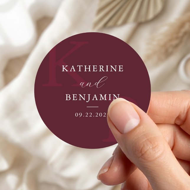 Pegatina Redonda Modern Burgundy Monogram Minimalist Wedding (Subido por el creador)