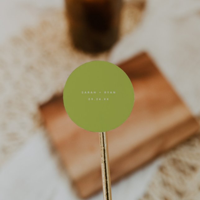 Pegatina Redonda Modern Lime Green Custom Names Wedding (Subido por el creador)