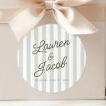 Pegatina Redonda Modern Minimal Minimalist Green Stripes Wedding<br><div class="desc">These are Modern Minimal Minimalist Green Stripes Wedding Party Favor Stickers!</div>