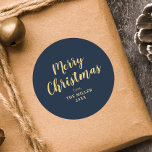 Pegatina Redonda Moderna y elegante familia Blue Merry Christmas<br><div class="desc">Póngase en contacto conmigo si necesita ayuda.</div>