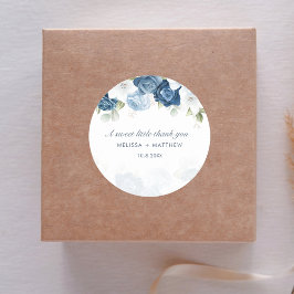 Pegatina Redonda Moderno Boda elegante de flores azules y turbias