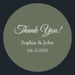 Pegatina Redonda Moderno Boda Verde Oleícola Gracias<br><div class="desc">Forma: Pegatinas redondos clásicos crean pegatinas personalizados para cada ocasión! Puedes usarlas para un envío especial, para manualidades infantiles u otros proyectos artísticos. ¡Estas pegatinas tienen infinidad de usos! Personalízalo con tus propios diseños, patrones, imágenes y texto. Dimensiones: Disponible en 2 tamaños: Grande: 3" de diámetro, 6 pegatinas por hoja...</div>
