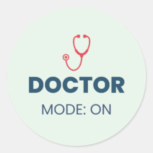 Pegatina Redonda Modo Doctor Activado Diseño Médico Divertido