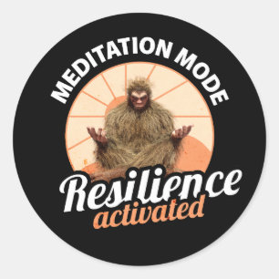 Pegatina Redonda Modo Meditación: Resiliencia Activada Bigfoot