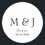 Pegatina Redonda Monograma blanco negro clásico<br><div class="desc">Monograma clásico clásico blanco negro simple Pegatina redondeado</div>