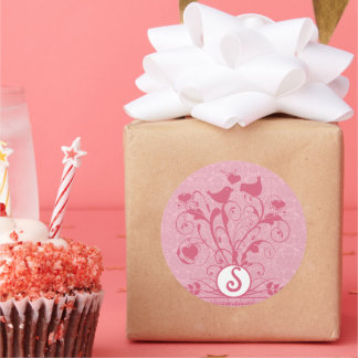 Pegatina Redonda Monograma Boda Pájaros Corazones Swirls Honeysuckl