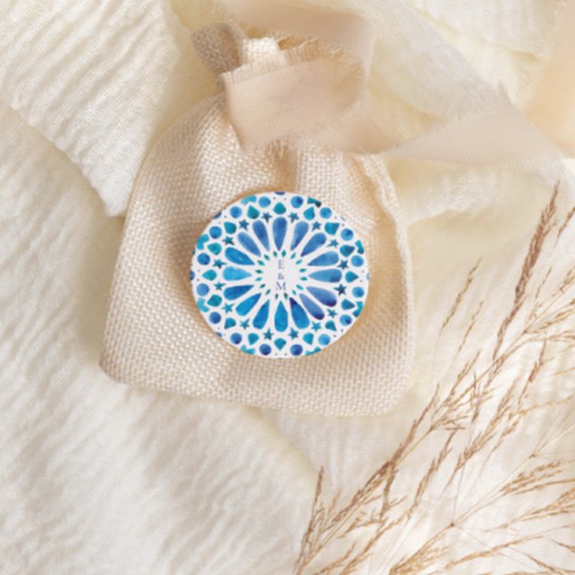 Pegatina Redonda Monograma de mosaico mediterráneo azul (Subido por el creador)