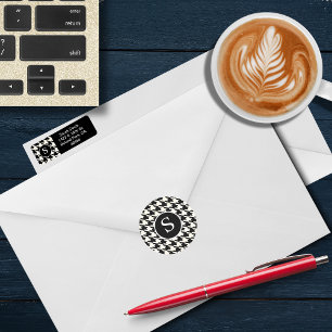 Pegatina Redonda Monograma moderno de Houndstoth en blanco y negro