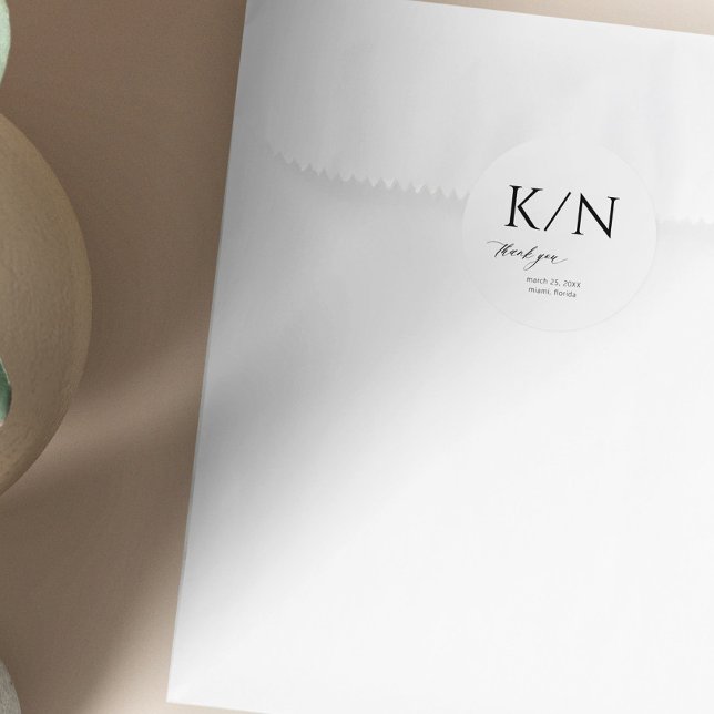 Pegatina Redonda Monograma negro y blanco elegante agradecimiento d (Subido por el creador)