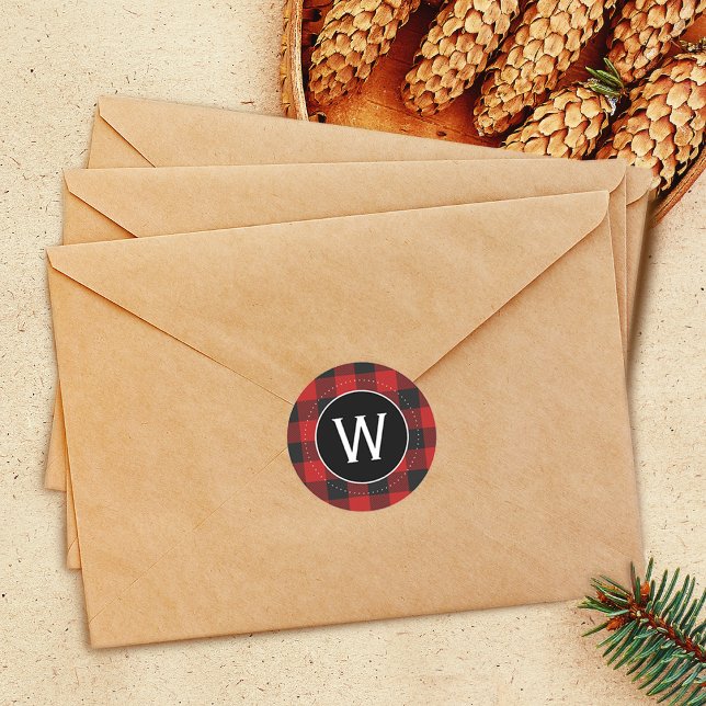Pegatina Redonda Monograma rojo y negro de búfalo (Buffalo Red and Black Plaid Monogram Classic Round Sticker)