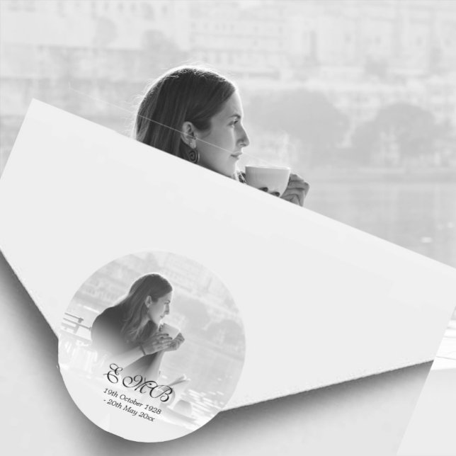 Pegatina Redonda Monograma simple en memoria de funerales (Subido por el creador)