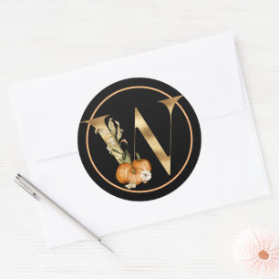 PEGATINA REDONDA MONOGRAMA W TEMÁTICO DE CAÍDA CON PUMPKIN