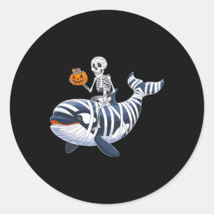 Pegatina Redonda Montando la momia Orca Halloween Candy Whale