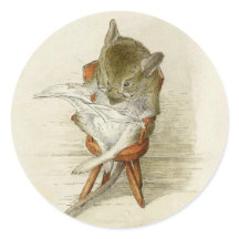 Mouse abuelo leyendo un periódico