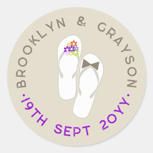 Pegatina Redonda Mr & Mrs Purple Flowers Flip Flops Beach Wedding (Anverso)
