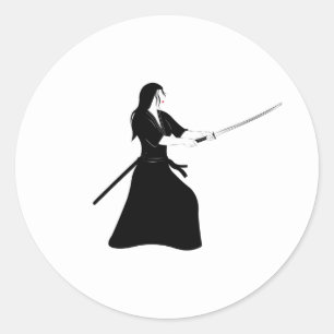 Pegatina Redonda Mujer guerrera samurai con una katana