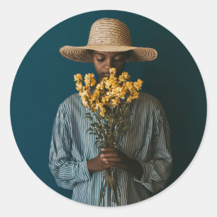 Pegatina Redonda Mujer negra elegante con flores