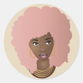 Pegatina Redonda Mujer negra, pelo rosado, labios rosados