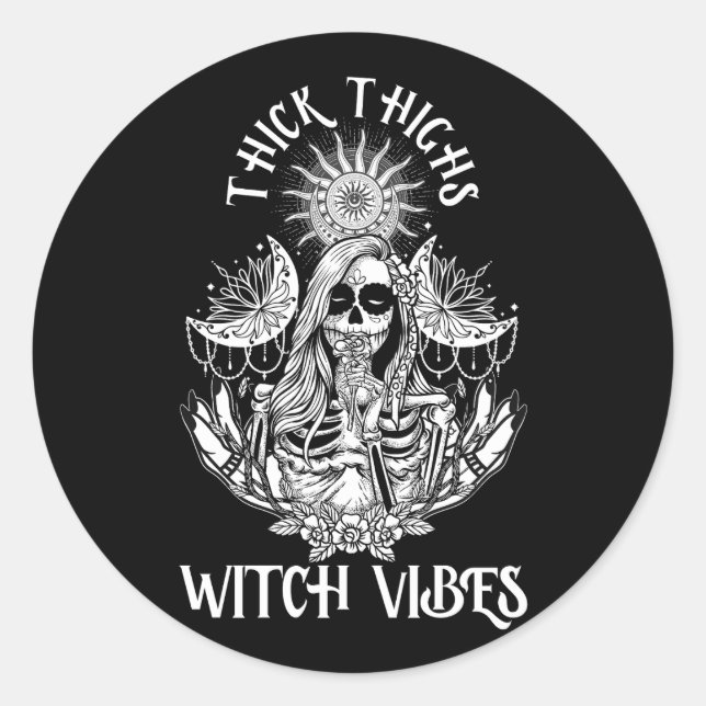 Pegatina Redonda Mujeres Thick Thighs Witch Vibes Halloween Moon Wi (Anverso)