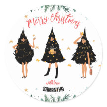 Mujeres vestidas con un árbol negro de Navidad