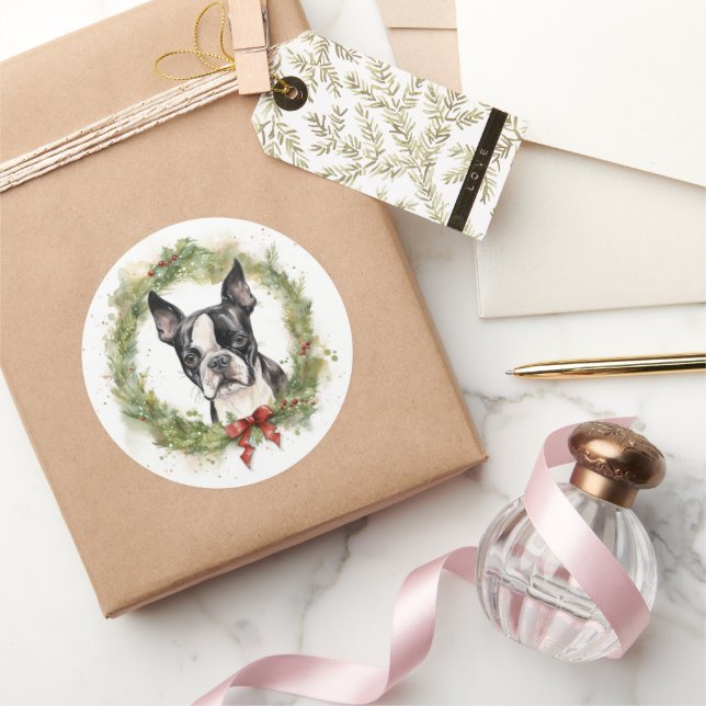 Pegatina Redonda Navidades de Boston Terrier en la fiesta (Regalar)