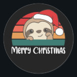 Pegatina Redonda Navidades de Merry Christmas Retro Sloth<br><div class="desc">Feliz Navidad - navidades felices con pereza. Una puesta de sol retro con pereza y Navidades. Un atardecer navidad para los amantes de la pereza. El perezoso lleva un sombrero de Santa.</div>