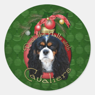 Pegatina Redonda Navidades - Deck the Halls - Cavaliers - Tri-Color