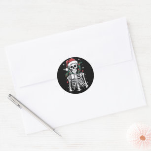 Pegatina Redonda Navidades del Skeleton muertos en regalo para los