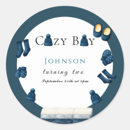 Pegatina Redonda navidades invierno cálido muchacho que cumple dos