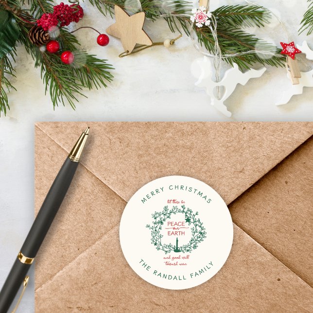 Pegatina Redonda Navidades Paz en la Tierra dibujando nombre de cor (Keep Christ at the center of Christmas while adding a meaningful, custom touch to your envelopes.)