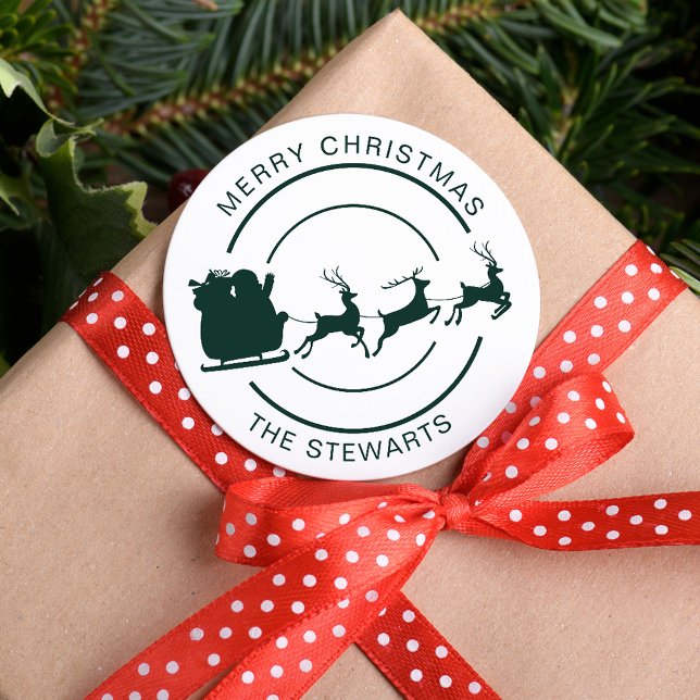 Pegatina Redonda Navidades Santa y reno Personalizado moderno (Santa and Reindeer Christmas Green Classic Circle Sticker)