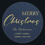 PEGATINA REDONDA NAVY GOLD CALLIGRAPHY MERRY CHRISTMAS DIRECCIÓN<br><div class="desc">ÚNICA,  MODERNA,  CONTEMPORÁNEA,  MODERNA,  MÍNIMA,  NEGRA,  LUMINOSA,  DIVERTIDA,  ANIMADA gama de productos y colecciones coordinadas. Espero que disfrutes...  Para cualquier personalización adicional o cualquier otro elemento que coincida,  no dude en ponerse en contacto conmigo en yellowfebstudio@gmail.com</div>