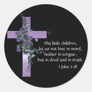 Pegatina Redonda Negro con la cruz púrpura y las flores púrpuras